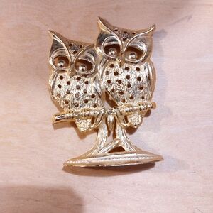 Vintage 1970's Earring Holder Tree Display Two Owls Gold Color Metal Unsigned